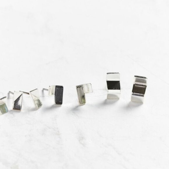 4/$25 Urban Outfitters Phoenix 3D Post Earring Set - Picture 3 of 5